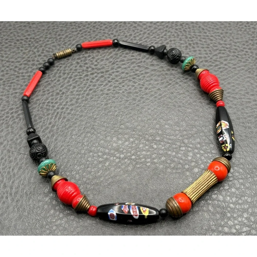VINTAGE Venetian Red Black MURANO GLASS BEADS Art Deco Era Choker NECKLACE Boho